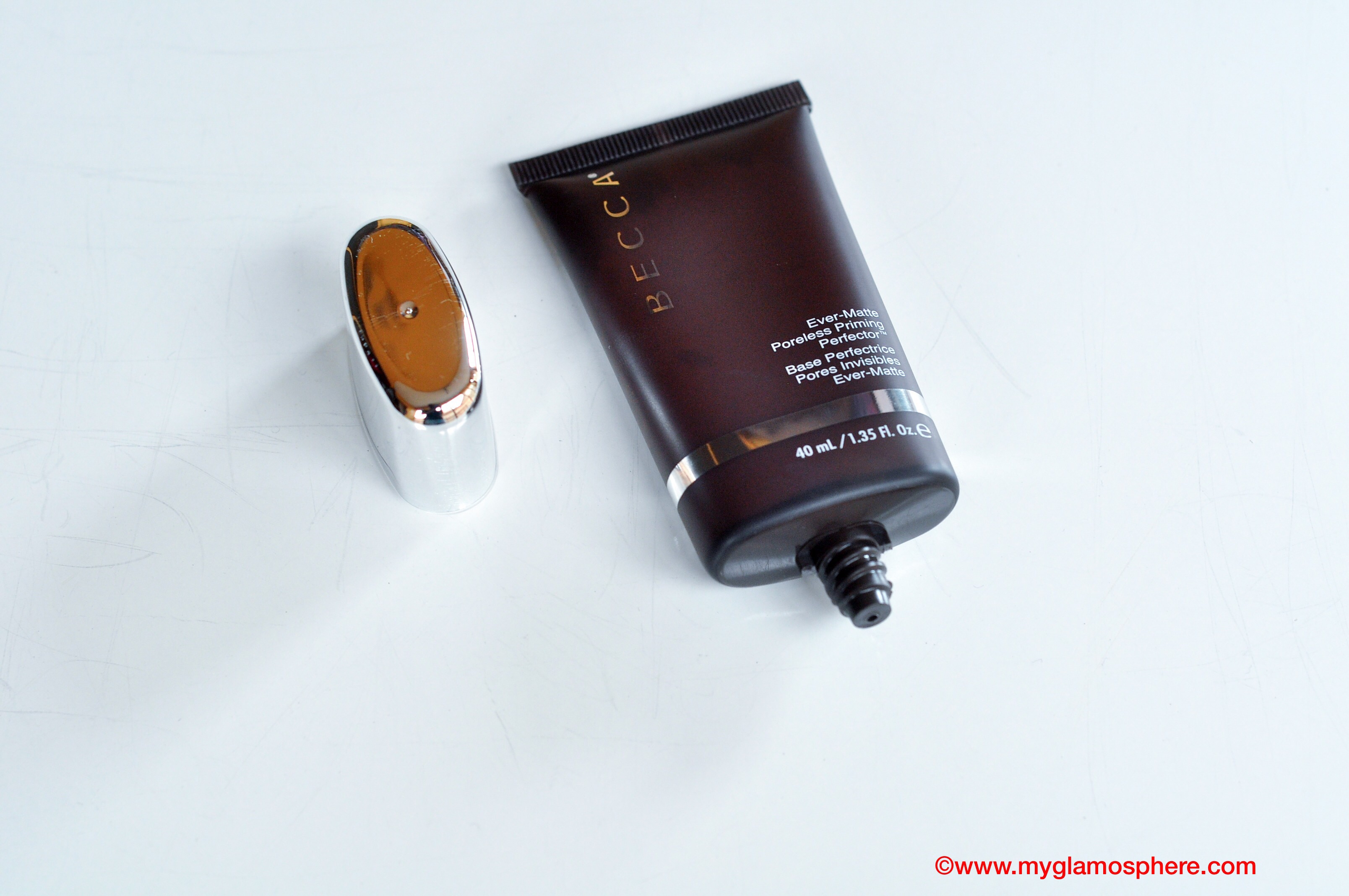 Tot stand brengen Defilé Taille BECCA Ever-Matte Poreless Priming Perfector Review - Glam O' Sphere